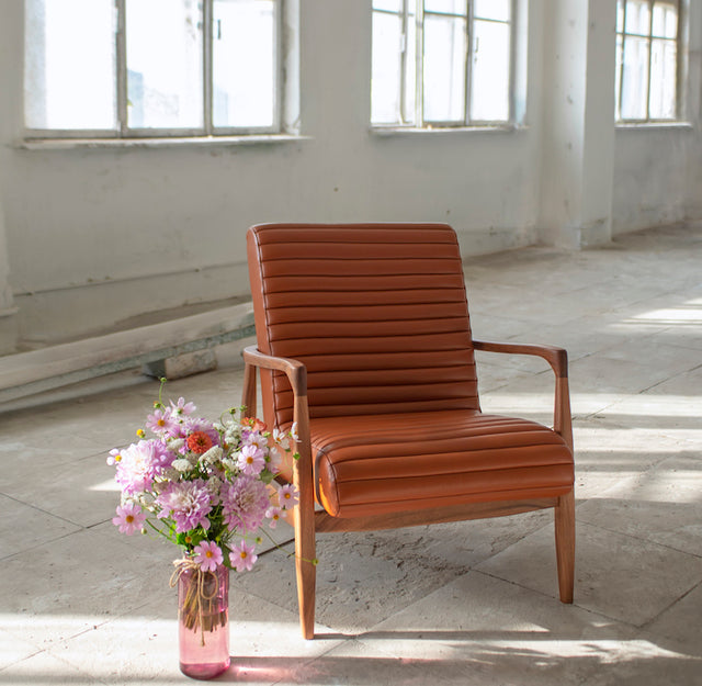 Hardman Design präsentiert neue handgefertgtie Stuhl-Kollektion