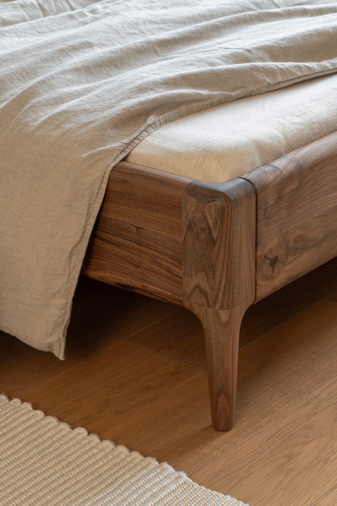 LÜNA | Bettgestell image 19