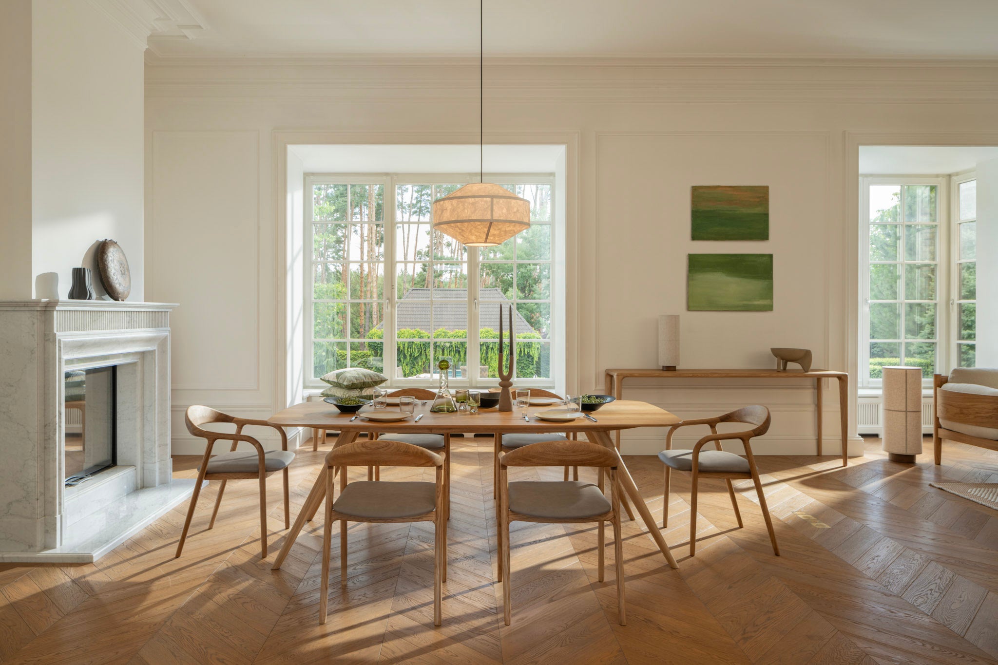 TAVI | Esstisch image 47