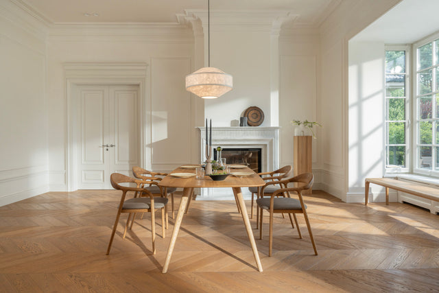 TAVI | Esstisch image 48