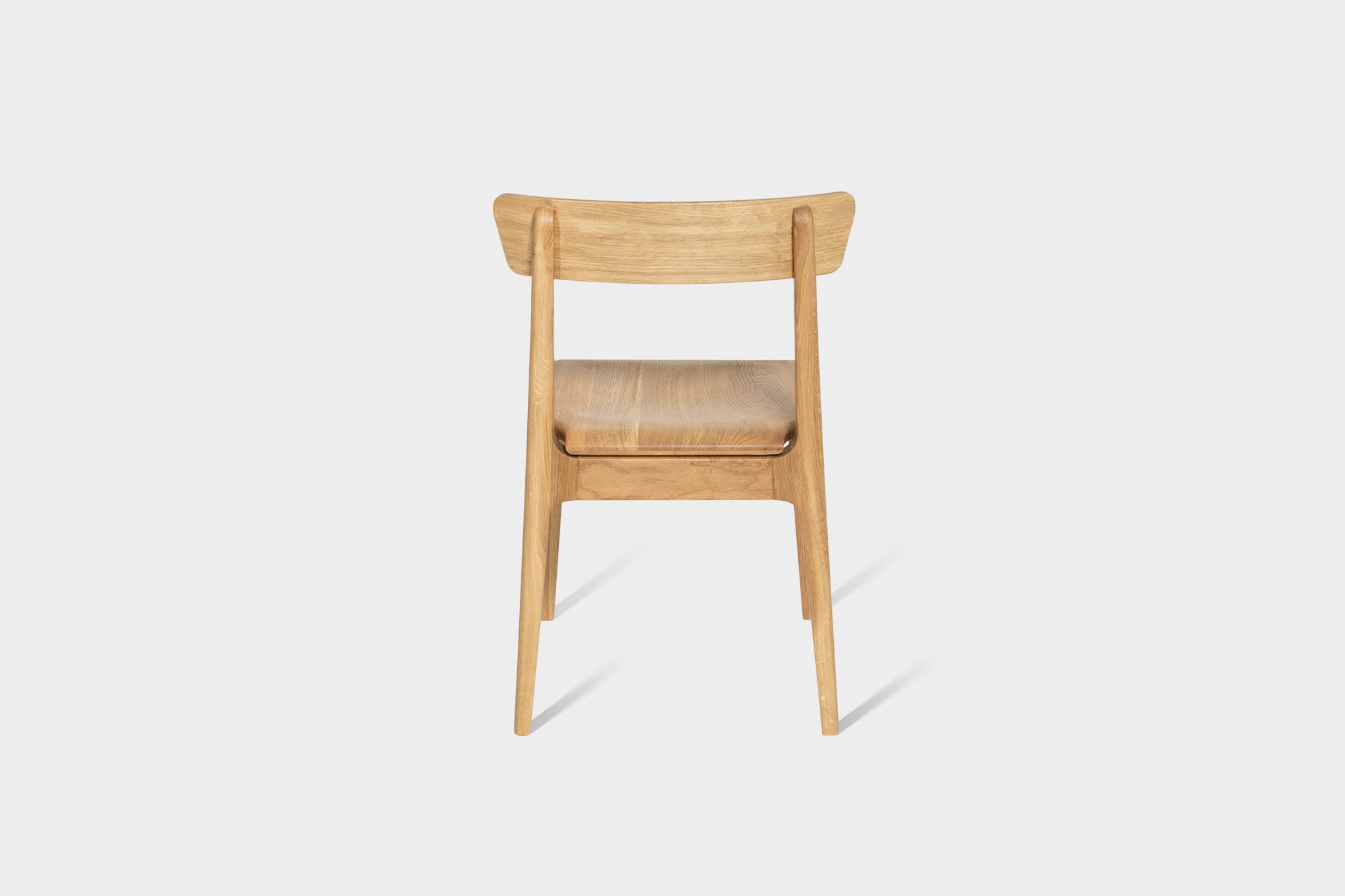 Handgefertigter Stuhl aus massivem Eichen- oder Nussbaumholz | CAROLINA | Hardman-Design