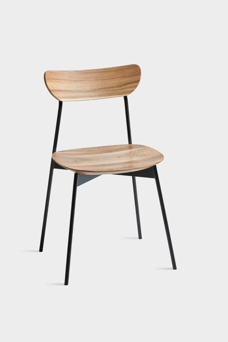 MAYA | Mid Century Modern Stuhl aus Eiche mit Metallbeinen